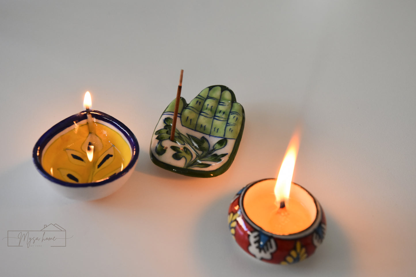 Blue Pottery Round Tea light Blue Flower