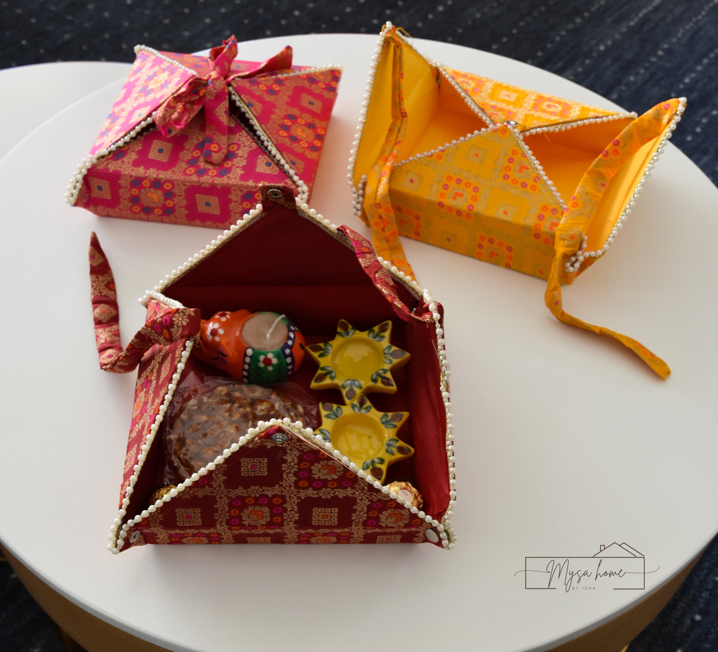 Brocade Favor Box Folding