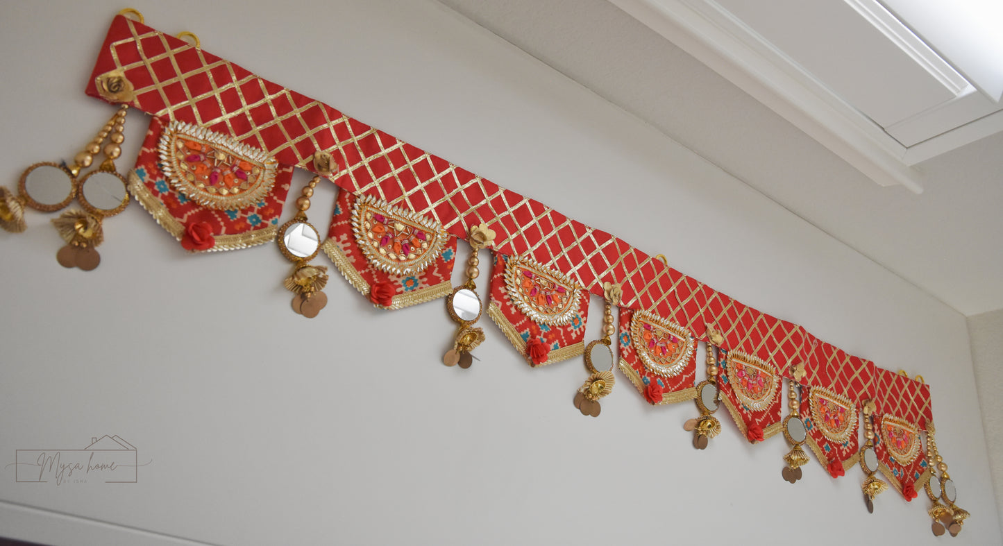 Toran/ Banderwall - Royal Red