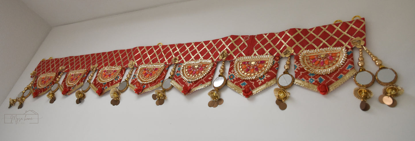 Toran/ Banderwall - Royal Red