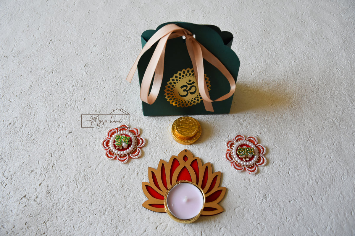 Favor - Kiran (Festive Lotus tea light & Shubh Labh)