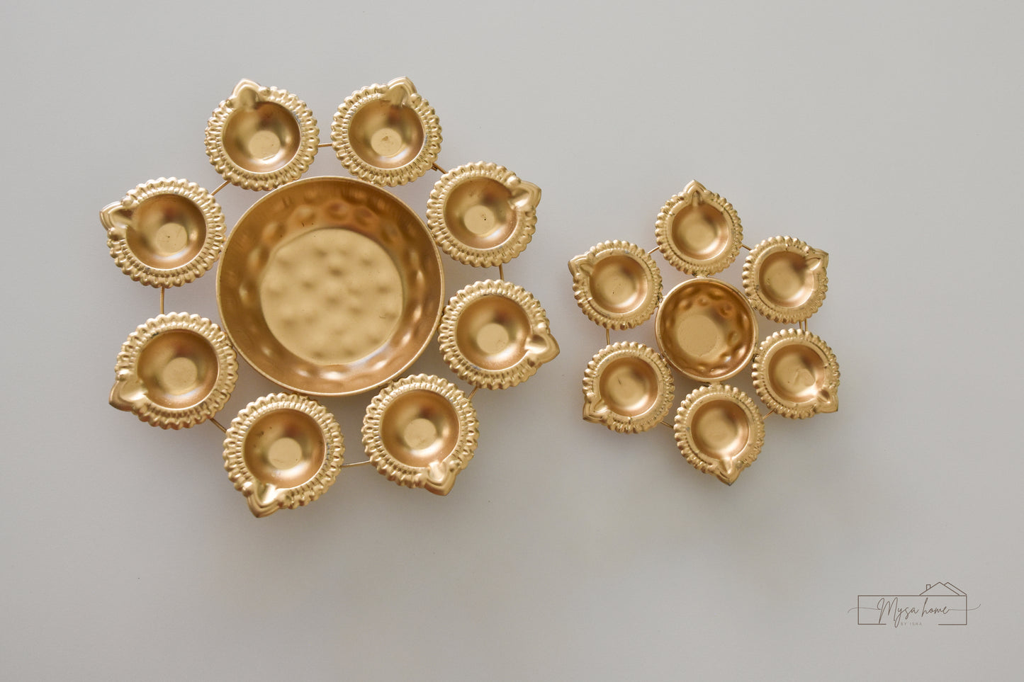 Urli - Metal Round Small