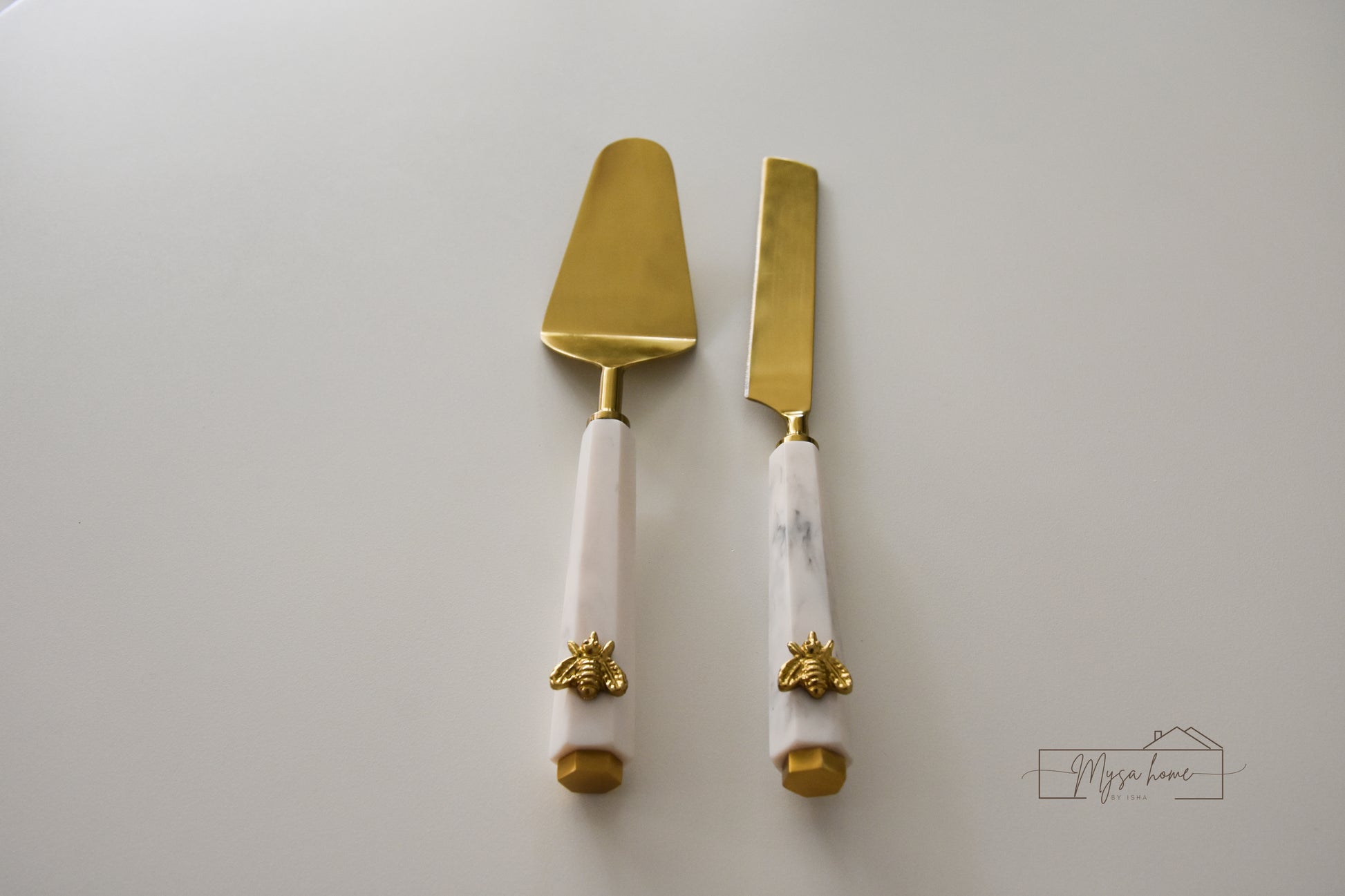 Bee Cake Set - Stainless steel and brass bee detail serving set