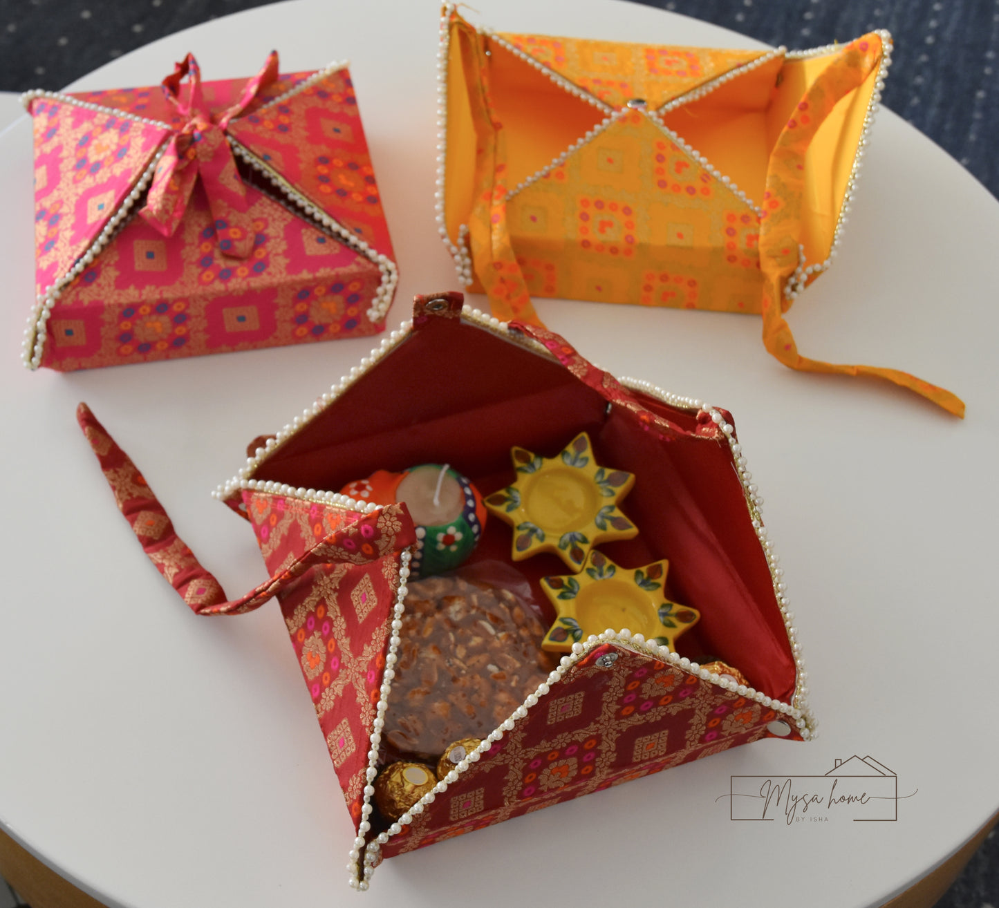 Brocade Favor Box Folding