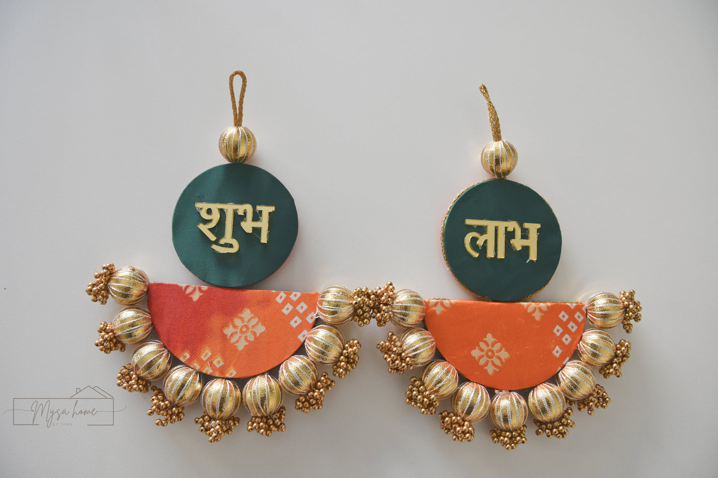 Rangoli: Reversible Mat with optional Shubh Labh hanging in Green Patola + Red/yello Bhandej