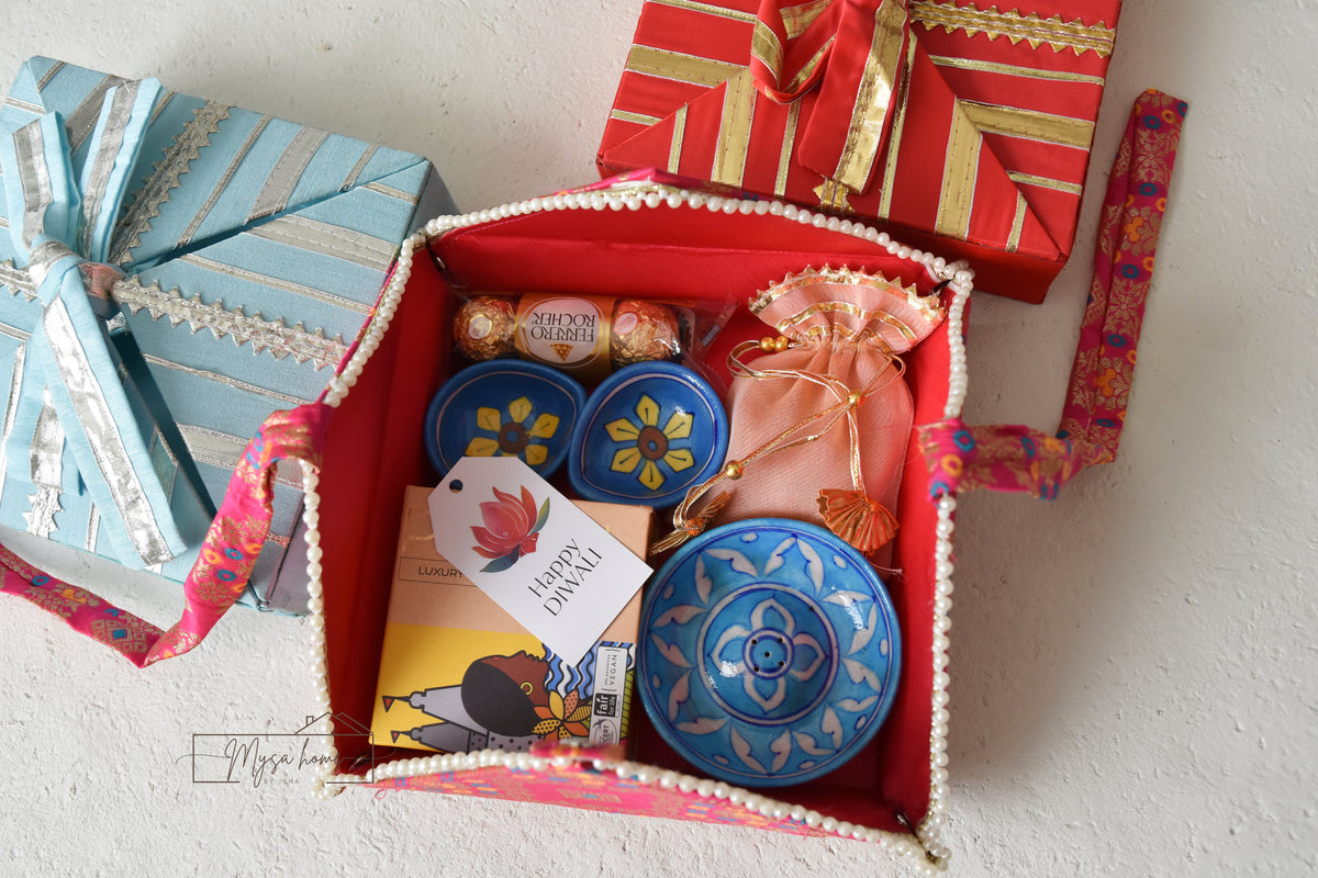 Hamper - ROSHINI